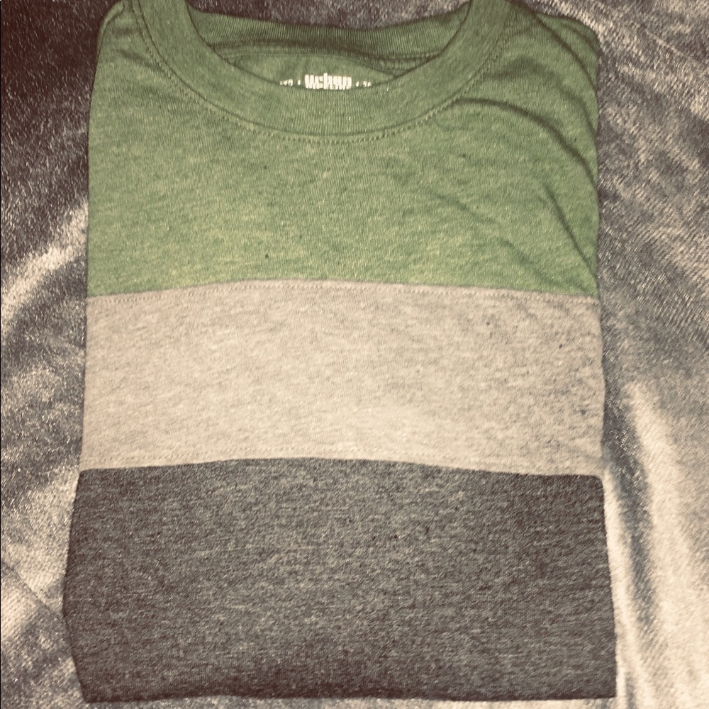 Boys long sleeved t-shirt